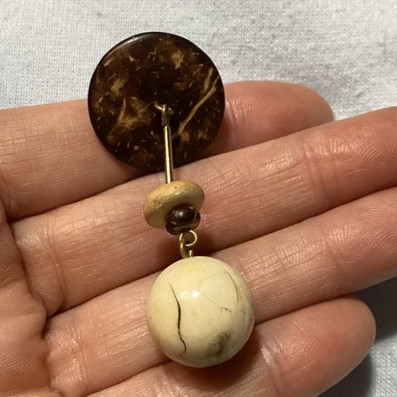 Dangle Earrings Bohemian Brown & Cream Wooden Button Style Vintage - Picture 5 of 10